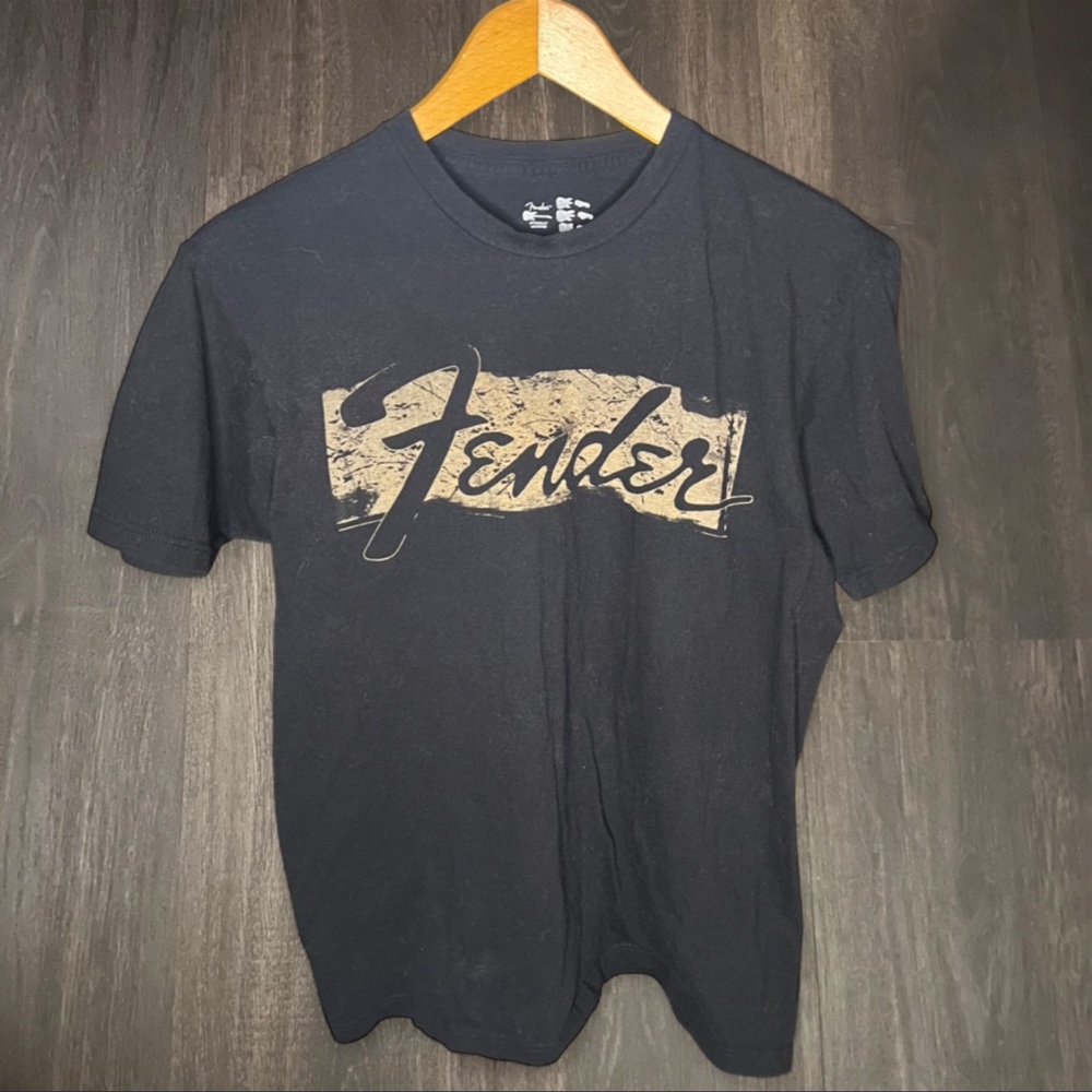 Fender Officially Licensed Graphic T Shirt Large Black‎ Logo Tee